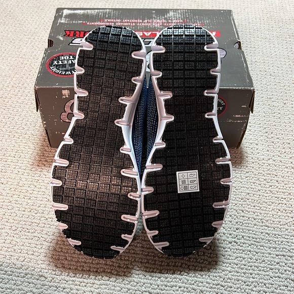 NWT - Skecher’s Made to Last Lightweight Safety Toe Sneakers Women’s 8.5M - Picture 5 of 5